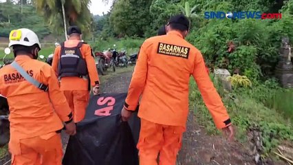 Download Video: Satu Keluarga Terseret Air Bah Saat Ritual, 4 Tewas di Baubau Sulteng