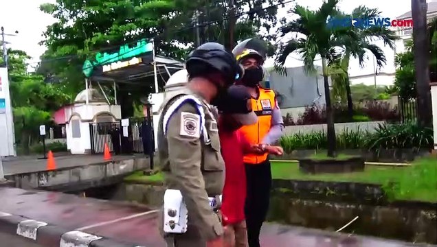 Razia Pak Ogah dan Pengemis Diwarnai Aksi Kejar - Kejaran di Makassar