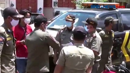 Petugas Satpol PP Razia Warung Makan di Pandeglang, Oknum PNS Kocar-kacir