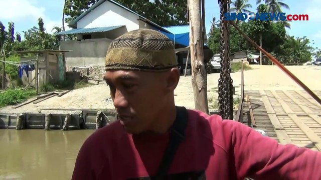 Viral! Detik-detik Minibus Nyemplung ke Sungai dari Atas Rakit di Konawe