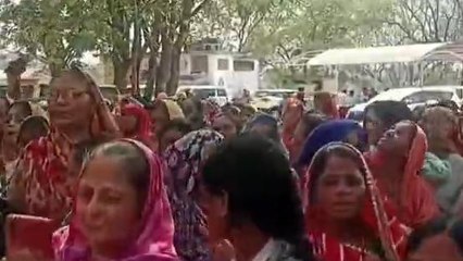 धार: आंगनवाड़ी कार्यकर्ताओं ने किया प्रदर्शन,मुख्यमंत्री के नाम सौंपा ज्ञापन