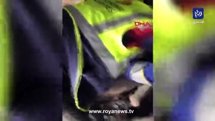 انتشال كلب من تحت الأنقاض في تركيا بعد 23 يوما على الزلزال