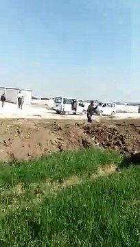 Antakya'da ekili tarlaya konteyner kent kuruluyor; depremzede çiftçiler tepkili