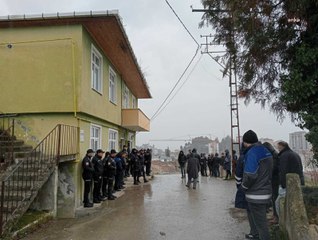 "Mahkeme emri yok, bu yıkım kanunsuzdur”