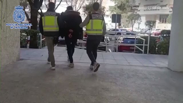 Detenidos cuatro jóvenes que robaban a través de la app de citas gay de Grindr