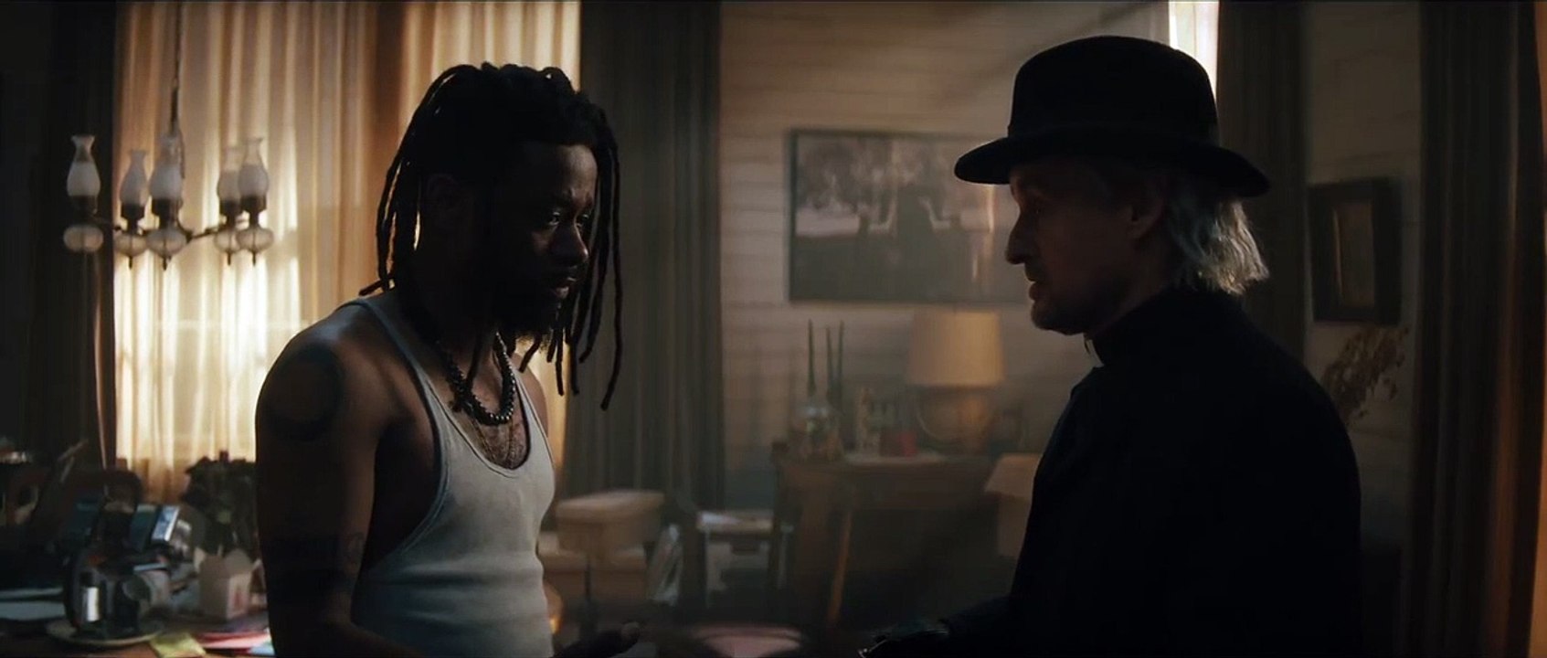 Geistervilla Trailer (2) OV