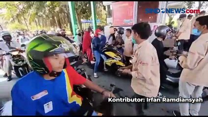 Pantai Pangandaran Diserbu Wisatawan, Begini Suasananya