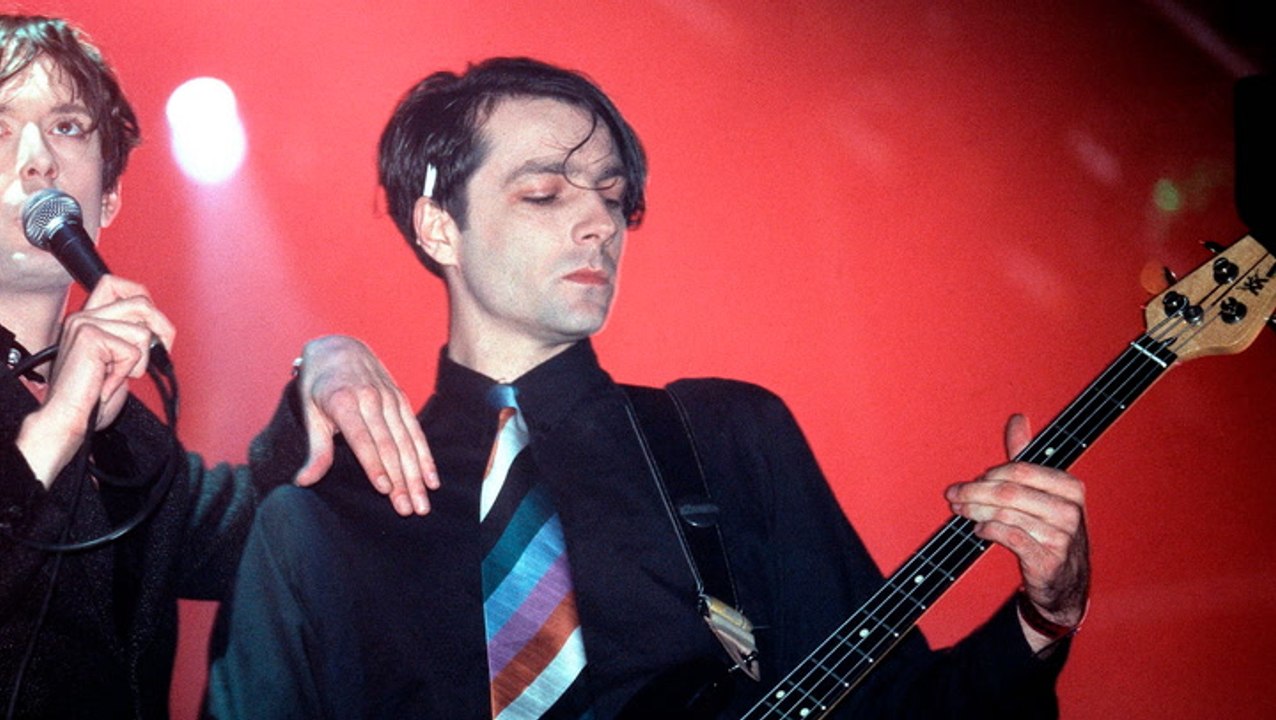 Pulp bassist Steve Mackey dies aged 56