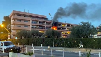 Un violent incendie ravage un appartement à Antibes
