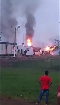 Incendio en pozos petroleros de San Vicente del Caguán