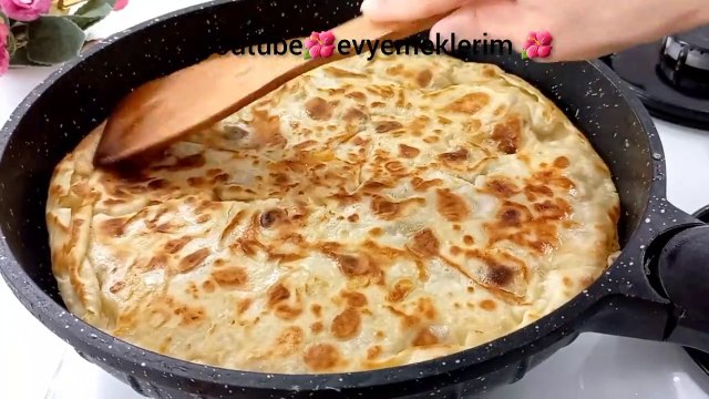 RAMAZAN İÇİN YAPIN KOYUN BUZLUĞA❗SAHURDA KOLAYCA SU BÖREĞİ TADINDA YUFKA BÖREĞİ YAPIN pratik börek