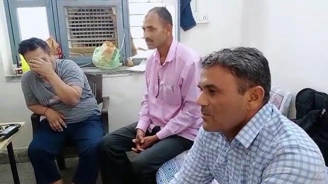 एसीबी एक्सईएन के आवस व अन्य ठिकानों की ले रही तलाशी