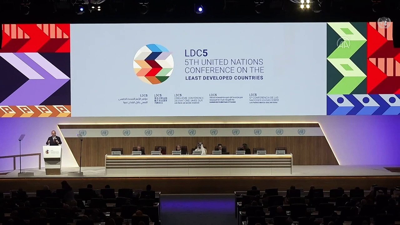 Bakan Mevlüt Çavuşoğlu'ndan flaş açıklama: Türk milleti bunu asla unutmayacak!