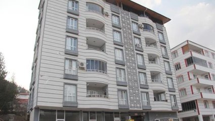 Depreme dayanıksız diye ceza kesildi, iki büyük sarsıntıda tek bir camı bile kırılmadı