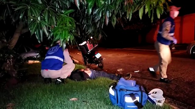 Homem fica ferido ao sofrer queda de motocicleta no bairro Claudete