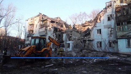 Ουκρανία: Σφυροκόπημα από το ρωσικό στρατό- Δέσμευση Ζελένσκι για απάντηση