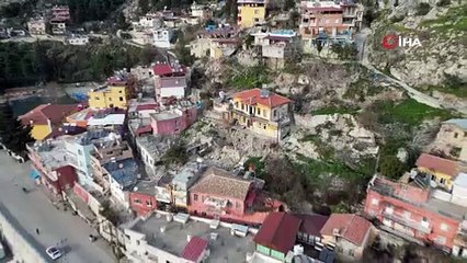 Depremin yıkamadığı ilçe! 60-70 senelik evlerde çizik bile yok