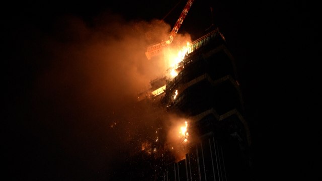 Un incendie ravage un gratte-ciel à HongKong : « C’était digne d’une scène d’apocalypse »
