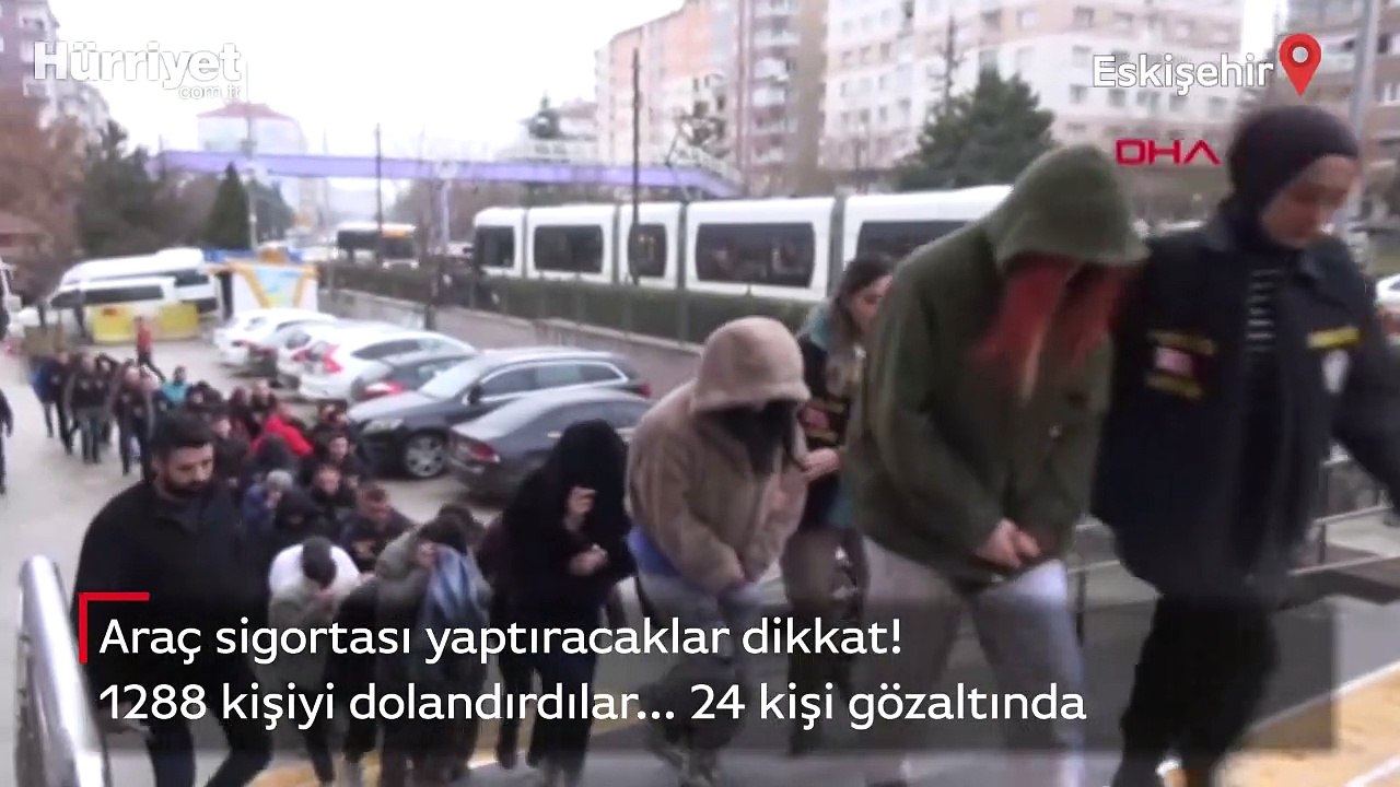 Araç sigortası yaptırmak isteyen 1288 kişiyi 5 milyon lira dolandırdılar