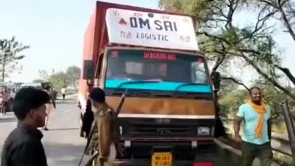 सारण: छपरा में 35 लाख का अंग्रेजी शराब जब्त, तस्कर गिरफ्तार