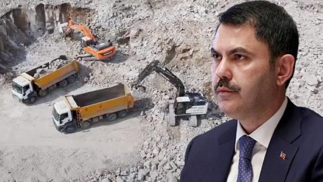 Bakan Kurum sosyal medyada duyurdu! Deprem bölgesinde ilk kazma vuruldu, ilk etapta 1800 konut yapılacak