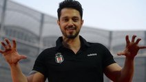 Beşiktaşlı ünlü şarkıcı Murat Boz, Fenerbahçe taraftarına verilen yasağa isyan etti
