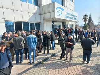 DEPREMİN VURDUĞU KAHRAMANMARAŞ'TA EYT YOĞUNLUĞU