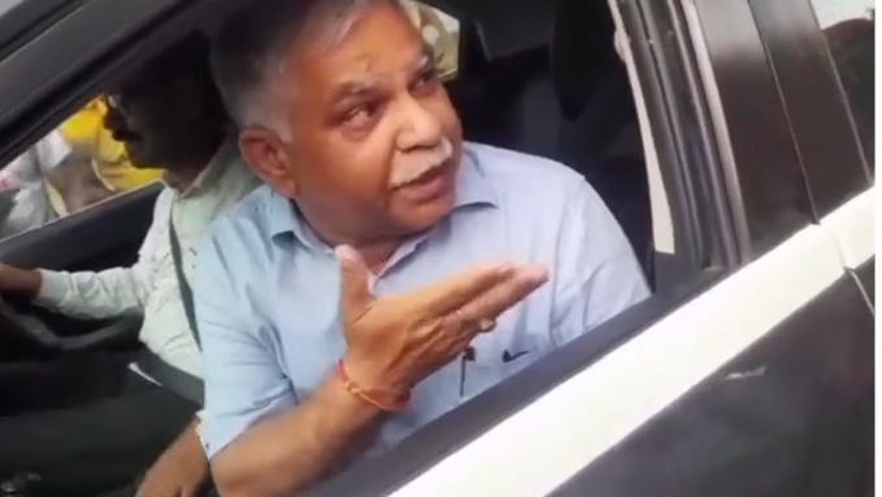 Viral: रिटायर्ड अधिकारी ने BJP प्रदेशाध्यक्ष को दी गंदी गंदी गालियां