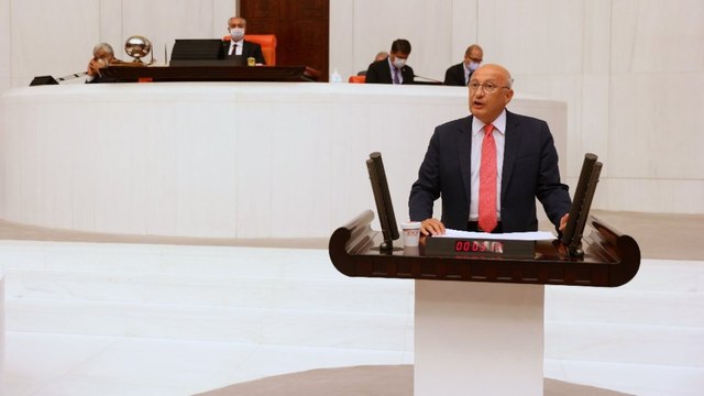 CHP’li Çakırözer: Üniversiteleri yüz yüze eğitime açın