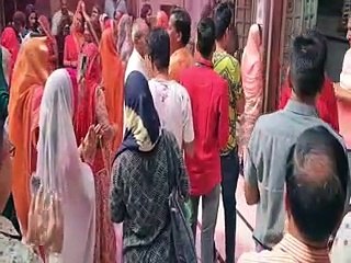 आज बिरज में होली रे रसिया...