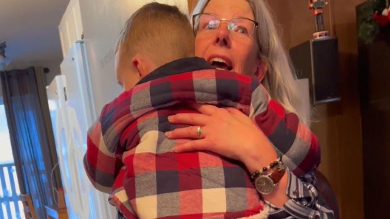 Emotional moment of a daughter paying a surprise visit to her mother on Christmas