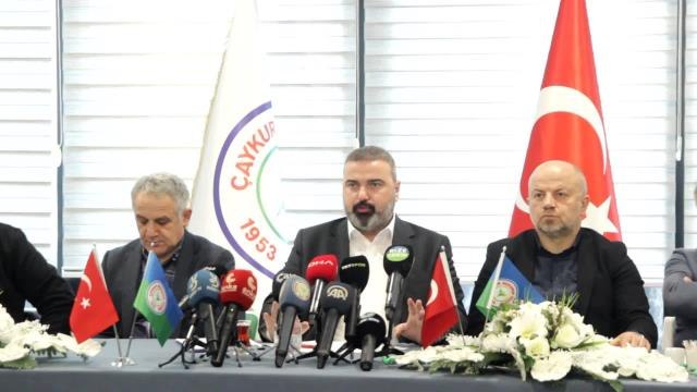 Çaykur Rizespor Kulüp Başkanı İbrahim Turgut, Maçlarda Slogan Atanlarla İlgili Yaptıkları Paylaşımı Değerlendirdi: Üç Beş Kendini Bilmeze Söyleyecek...