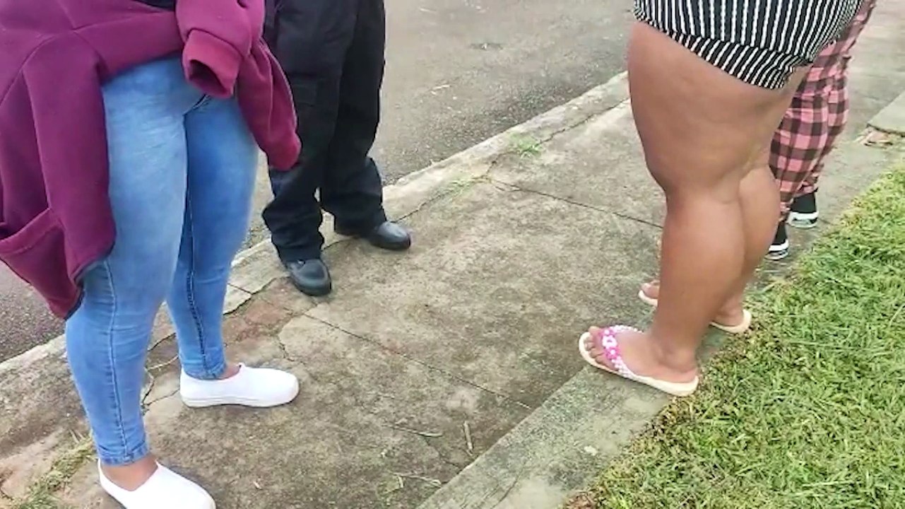 Adolescente é socorrido por vizinhos  após ser baleado no Cascavel Velho