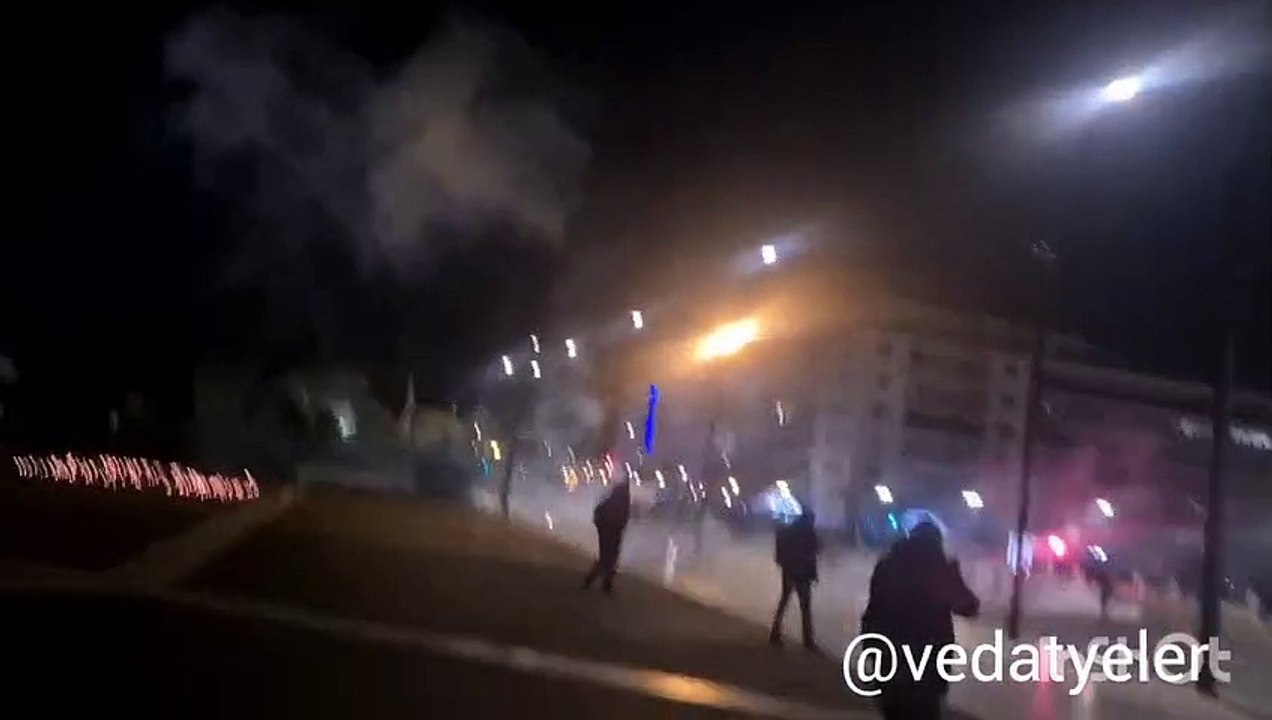 BREAKING: Clashes between police and protesters took place in front of the Greek Parliament