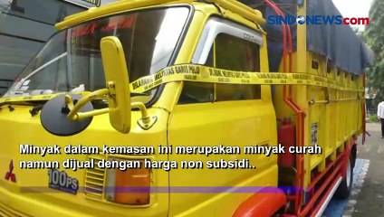 Télécharger la video: Gerebek Pabrik, Polisi Amankan 12,8 Ton Minyak Goreng Ilegal di Banyumas