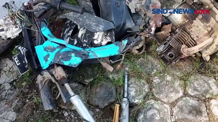 Minibus Tabrak 3 Pemotor dan Bangunan Bekas Minimarket di Indramayu, 2 Orang Tewas