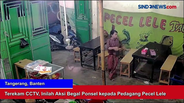 Terekam CCTV, Inilah Aksi Begal Ponsel kepada Pedagang Pecel Lele