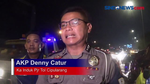 Bus Tabrak Belasan Kendaraan di Tol Cipularang, 8 Penumpang Terluka