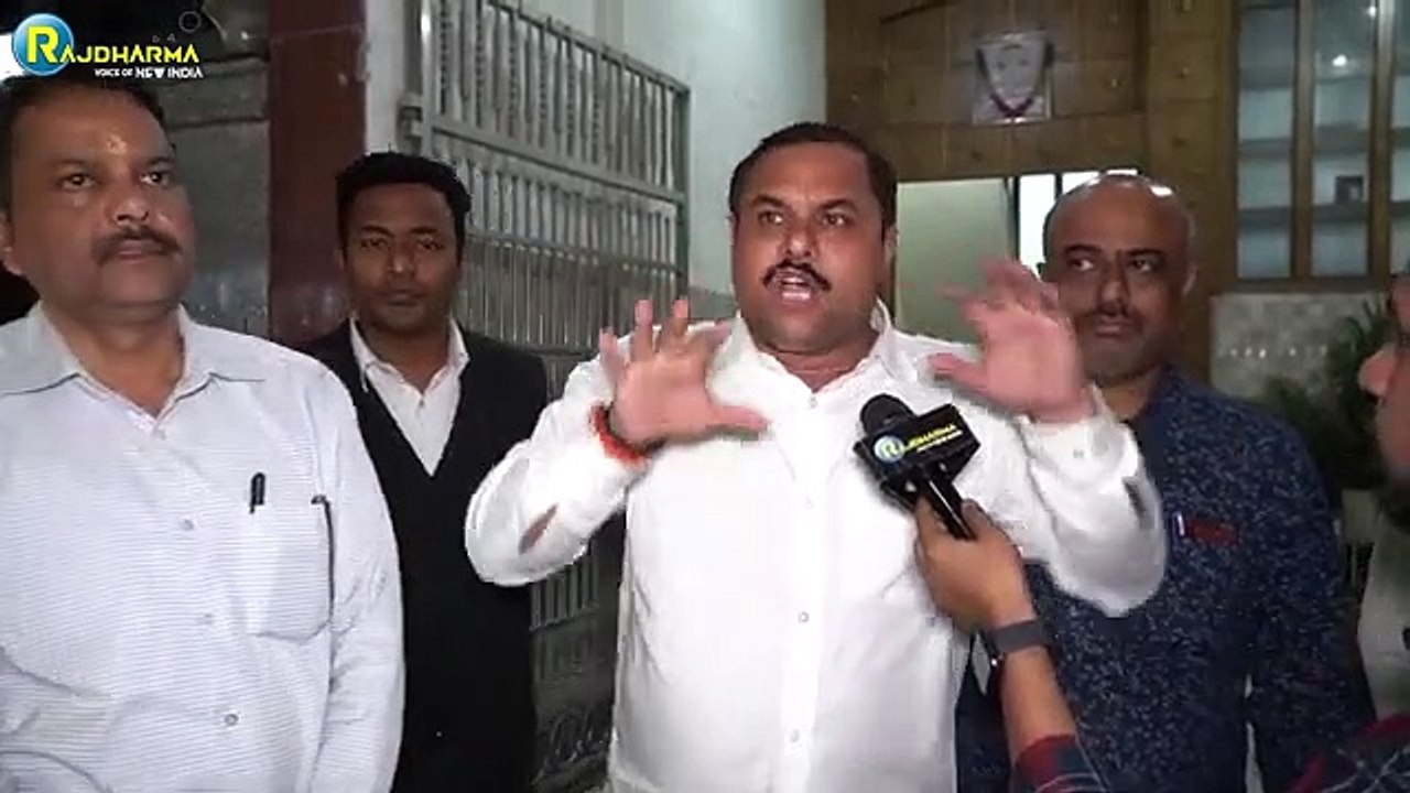 Yogi के Action बाद Atiq Ahmed के इलाके में रहने वालें Prayagraj के वकील क्या बोले _ Akhilesh Yadav