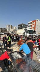 ADANALI KEBAPÇIDAN ADIYAMANLI DEPREMZEDELERE 10 BİN KEBAP İKRAMI