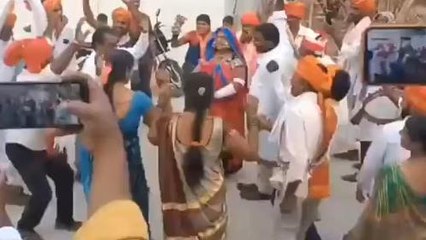 నాగర్ కర్నూల్: డాన్స్ చేసిన ఎంపీ.. సంబరాలలో నేతలు