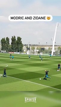 Zidane fait une passe en or à Luka Modrić pendant l'entrainement dur Real Madrid... but magnifique