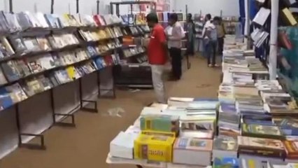 కరీంనగర్: పుస్తక ప్రదర్శనకు విశేష స్పందన