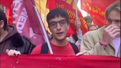 Manifestazione del Da Vinci, uno studente: "Il ministro Valditara si dimetta"