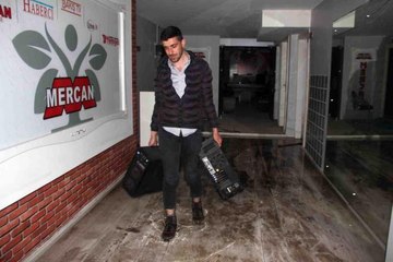 Mercan TV'yi hem deprem hem su baskını vurdu