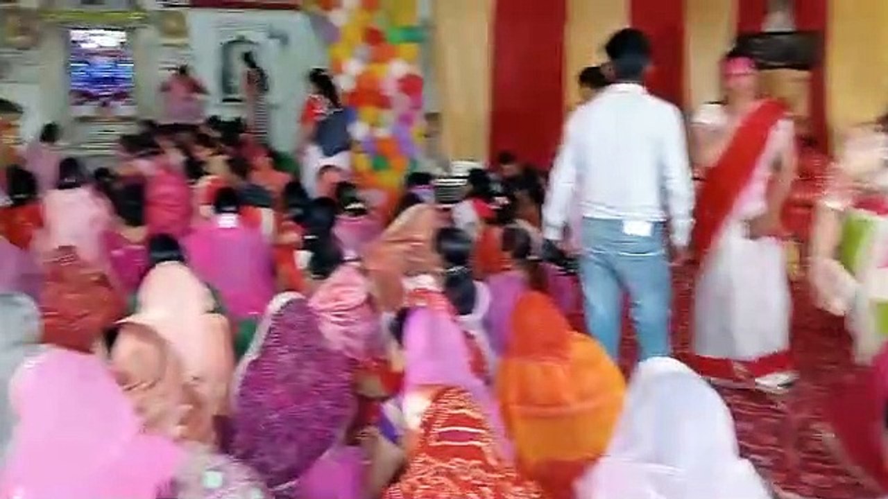 फागोत्सव में राधा-कृष्ण संग सखियों ने खेली होली