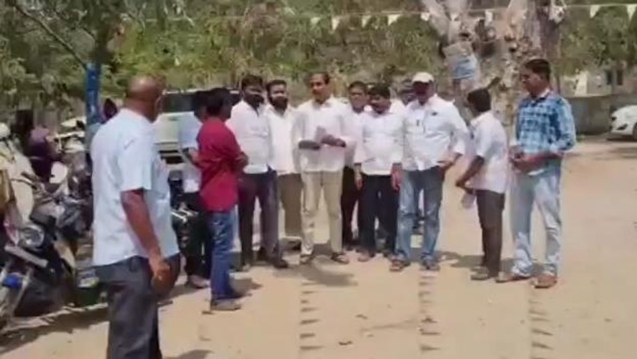 జగిత్యాల: ఫిర్యాదు బాక్సులో దరఖాస్తులు సమర్పించాలి