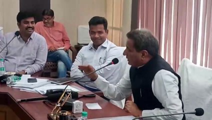 भाजपा में 15 टुकड़े, सभी प्रदेश में बनकर घूम रहे मुख्यमंत्री...!