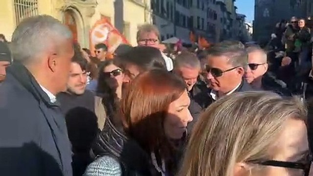 Manifestazione oggi a Firenze, Conte: Abbraccer? Elly Schlein