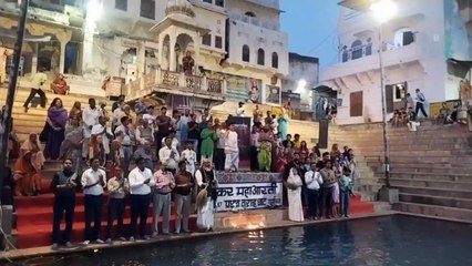 पुष्कर सरोवर की महाआरती, झंडारोहण के साथ इन्टरनेशनल होली फेस्टिवल शुरू